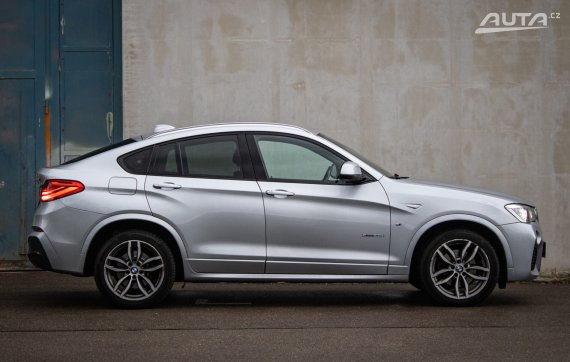 BMW X4 xDrive20d M Sport A/T, 140kW, A8 / AJ NA SPLÁTKY / PROTIÚČET / 2016 stříbrná metalíza