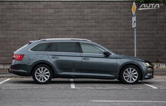 Škoda Superb Combi 2.0 TDI AT/7 110kW 2019 / AJ NA SPLÁTKY / PROTIÚČET 2019 šedá