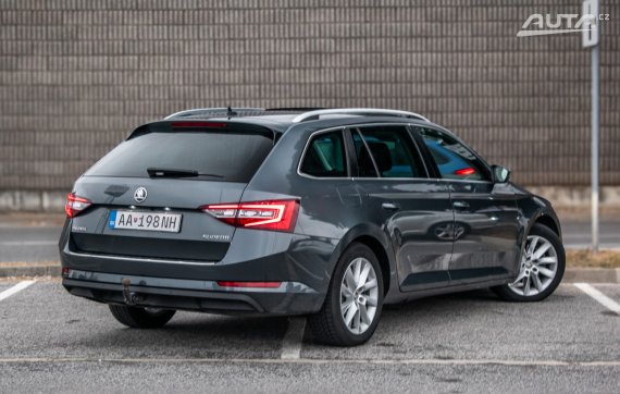 Škoda Superb Combi 2.0 TDI AT/7 110kW 2019 / AJ NA SPLÁTKY / PROTIÚČET 2019 šedá