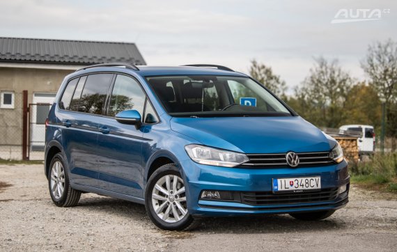 Volkswagen Touran 1.6 TDI - 7 Miestne 2018 modrá