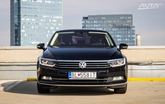 Volkswagen Passat 2.0 TDI BMT Highline, 110kW, M6, 4d. / AJ NA SPLÁTKY / PROTIÚČET / 2014 černá