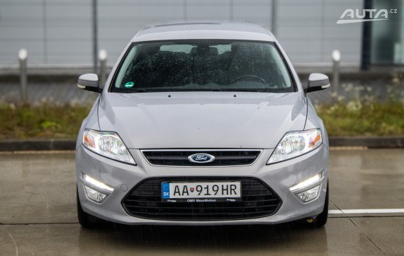 Ford Mondeo Combi 2.0 TDCi MT/6 103kW 2012 / AJ NA SPLÁTKY / PROTIÚČET 2012 šedá