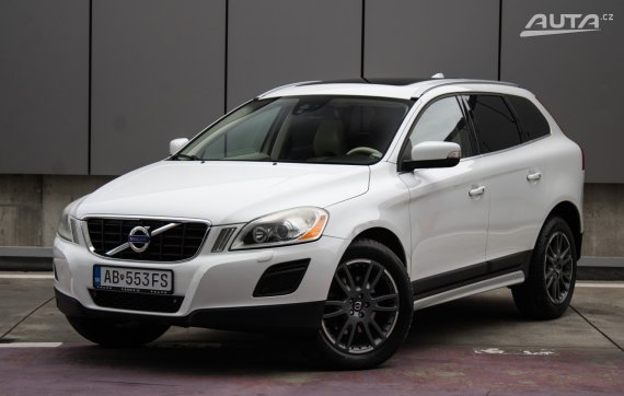 Volvo XC60 D5 158kW Geartronic AWD 2011 / AJ NA SPLÁTKY / PROTIÚČET 2011 - hlavní pohled