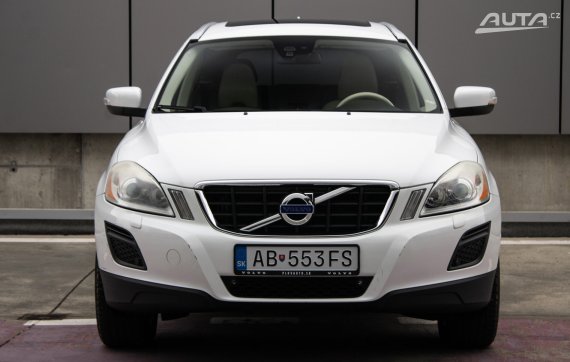 Volvo XC60 D5 158kW Geartronic AWD 2011 / AJ NA SPLÁTKY / PROTIÚČET 2011 bílá