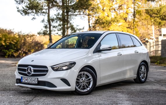 Mercedes-Benz B trieda 200 d AT/8 110kW 2020 / AJ NA SPLÁTKY / PROTIÚČET 2020 - hlavní pohled