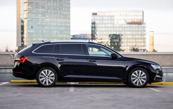 Škoda Superb Combi 1.4 TSI PHEV AT/6 115kW 2020 / AJ NA SPLÁTKY / PROTIÚČET 2020 černá