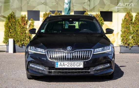 Škoda Superb Combi 2.0 TDI L&amp;K DSG, 140kW (2019) / AJ NA SPLÁTKY / PROTIÚČET / 2019 černá