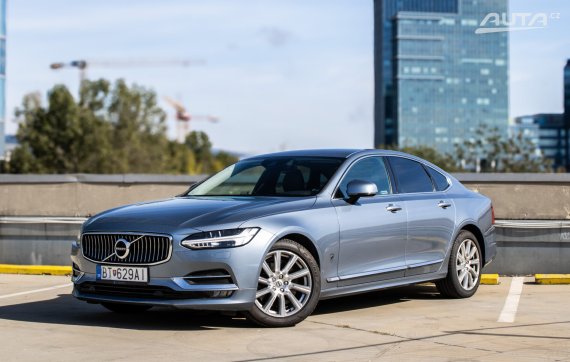 Volvo S90 D5 2.0L AWD AT/8 173kW 2018 / AJ NA SPLÁTKY / PROTIÚČET 2018 - hlavní pohled