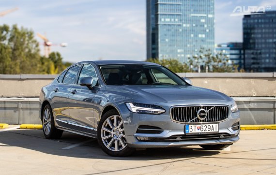 Volvo S90 D5 2.0L AWD AT/8 173kW 2018 / AJ NA SPLÁTKY / PROTIÚČET 2018 modrá