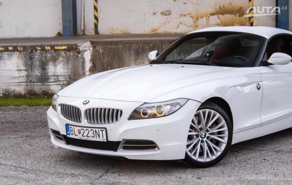 BMW Z4 Cabrio sDrive35i, 225kW, M6, 2d. / AJ NA SPLÁTKY / PROTIÚČET / 2010 bílá
