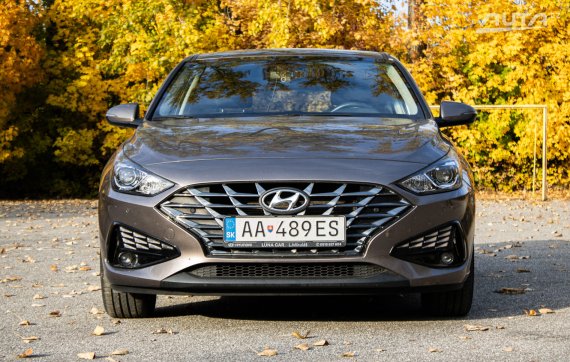 Hyundai i30 1.5, 81kW (2023) / AJ NA SPLÁTKY / PROTIÚČET / 2023 hnědá