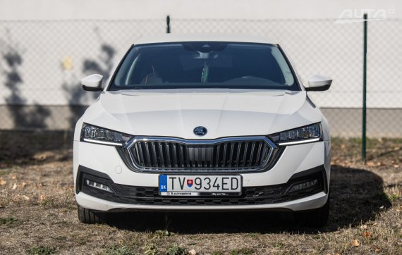 Škoda Octavia 2.0 TDI SCR 85kW MT/6 2021 / AJ NA SPLÁTKY / PROTIÚČET 2021 bílá