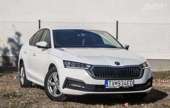 Škoda Octavia 2.0 TDI SCR 85kW MT/6 2021 / AJ NA SPLÁTKY / PROTIÚČET 2021 bílá