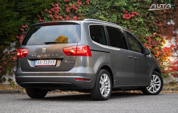 Seat Alhambra 2.0 TDI, 103kW (2013) / AJ NA SPLÁTKY / PROTIÚČET / 2013 šedá