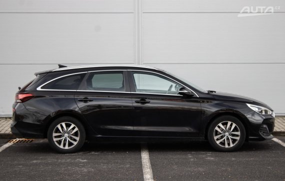 Hyundai i30 CW 1.4 T-GDi 7DCT, 103kW (2019) / AJ NA SPLÁTKY / PROTIÚČET / 2019 černá
