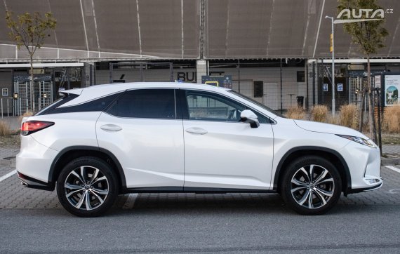 Lexus RX 300 4x4 A/T, 175kW (2022) / AJ NA SPLÁTKY / PROTIÚČET / 2022 bílá