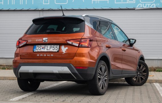 Seat Arona 1.0 TSI, 85kW (2018) / AJ NA SPLÁTKY / PROTIÚČET / 2018 oranžová