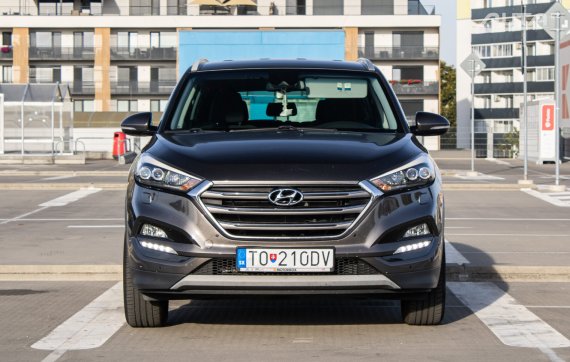 Hyundai Tucson 1.6 GDi Style, 97kW (2016) / AJ NA SPLÁTKY / PROTIÚČET / 2016 šedá