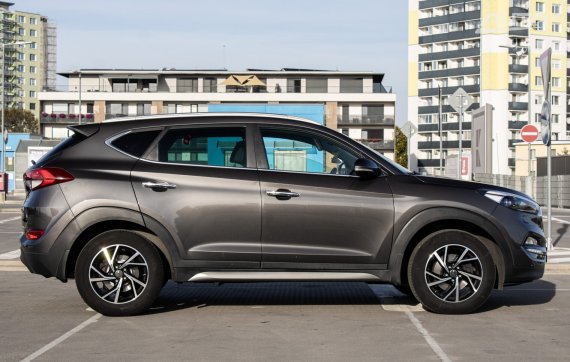 Hyundai Tucson 1.6 GDi Style, 97kW (2016) / AJ NA SPLÁTKY / PROTIÚČET / 2016 šedá