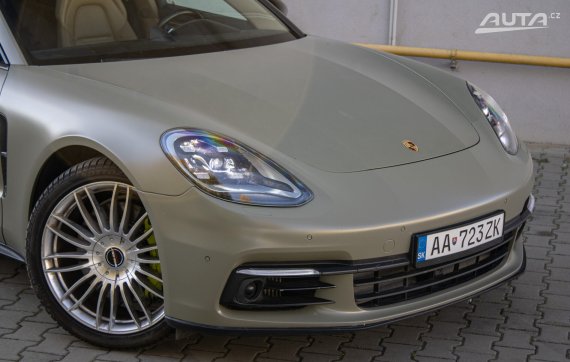Porsche Panamera 4 E-Hybrid Executive Sport Chrono 4x4 A/T, 243kW, A8 / AJ NA SPLÁTKY / PROTIÚČET / 2018 zelená