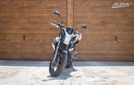 Kawasaki ER-6N 53kW 2009 černá
