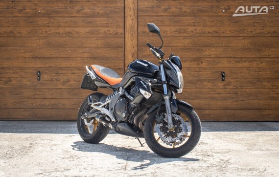 Kawasaki ER-6N 53kW 2009 černá