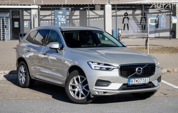 Volvo XC60 D4 A/T, 140kW (2020) / AJ NA SPLÁTKY / PROTIÚČET / 2020 zlatá metalíza