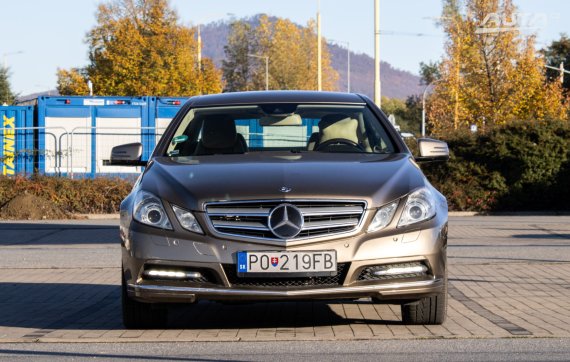 Mercedes-Benz E trieda Kupé 350 CDI BlueEFFICIENCY C207 / 195kW / A7 / ZÁRUKA / AJ NA SPLÁTKY / 2011 žlutá