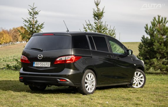 Mazda 5 2.0 110kW, M6, 5d. / AJ NA SPLÁTKY / PROTIÚČET / 2010 černá