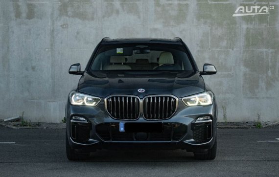 BMW X5 M50i 390kw 2020 šedá