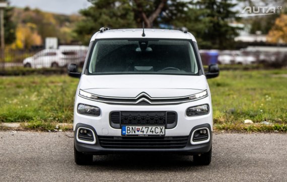 Citroën Berlingo 1.5 BlueHDi 130 Shine XL - 7-Miest / AJ NA SPLÁTKY / PROTIÚČET 2022 bílá