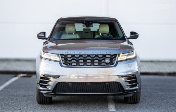 Land Rover Range Rover Velar 2.0D 177kW AT/8 2018 / AJ NA SPLÁTKY / PROTIÚČET 2018 šedá