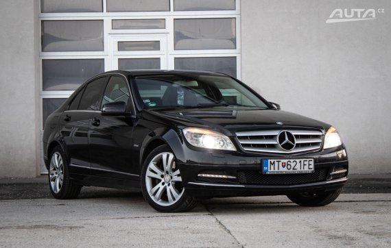Mercedes-Benz C trieda Sedan 350 CDI 4MATIC, 170kW, A7 / AJ NA SPLÁTKY / PROTIÚČET / 2010 černá
