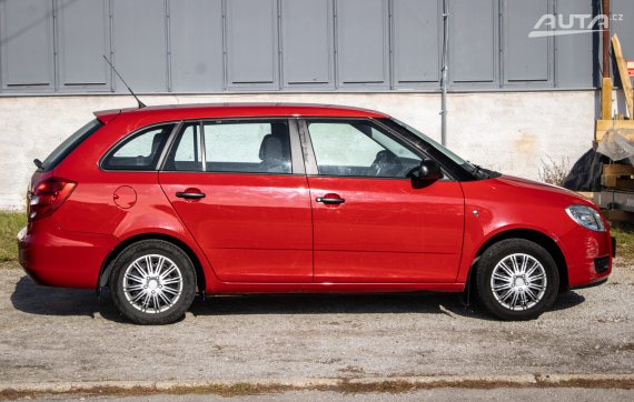 Škoda Fabia Combi II 1.2 HTP Classic, 44kW, M5, 5d. / AJ NA SPLÁTKY / PROTIÚČET / 2009 červená