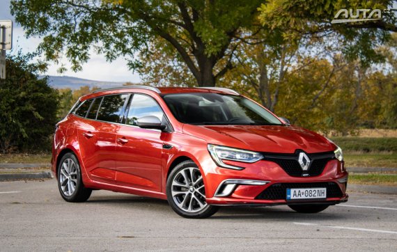 Renault Mégane Grandtour Energy TCe GT Line EDC, 151kW, A7 / AJ NA SPLÁTKY / PROTIÚČET / 2017 červená