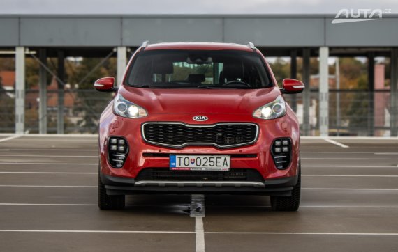 Kia Sportage 2.0 CRDi GT-Line 185k 4WD AT/6 2017 / AJ NA SPLÁTKY / PROTIÚČET 2017 červená