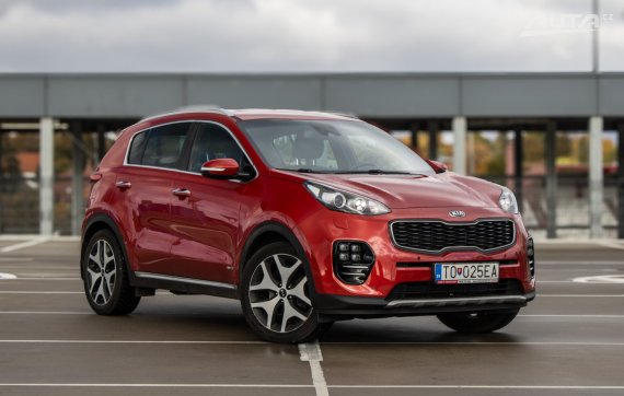 Kia Sportage 2.0 CRDi GT-Line 185k 4WD AT/6 2017 / AJ NA SPLÁTKY / PROTIÚČET 2017 červená