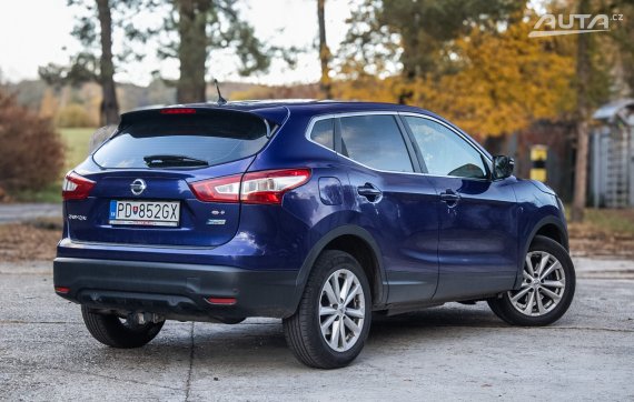 Nissan Qashqai 1.6 dCi 96kW MT/6 2014 / AJ NA SPLÁTKY / PROTIÚČET 2014 modrá