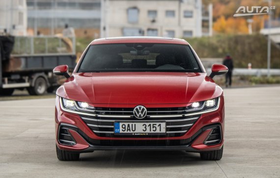 Volkswagen Arteon Shooting Brake R-line AT/7 AWD 147kW 2023 2023 červená