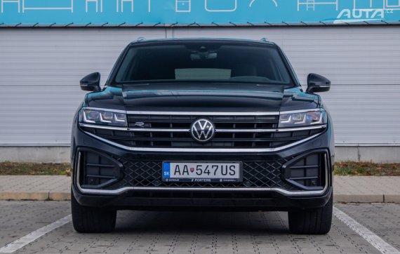 Volkswagen Touareg 3.0 V6 R-Line 4Motion 170kW AT/8 2025 / AJ NA SPLÁTKY / PROTIÚČET 2025 černá