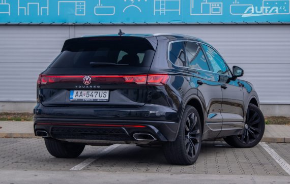 Volkswagen Touareg 3.0 V6 R-Line 4Motion 170kW AT/8 2025 / AJ NA SPLÁTKY / PROTIÚČET 2025 černá