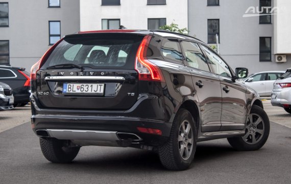 Volvo XC60 T5 Kinetic Powershift / 177kW / A6 / ZÁRUKA / AJ NA SPLÁTKY / PROTIÚČET 2013 černá