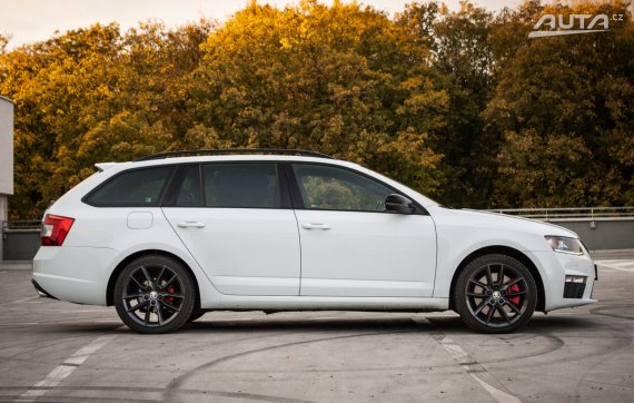 Škoda Octavia Combi III  2.0 TDI DPF RS DSG, 135kW, A6 / AJ NA SPLÁTKY / PROTIÚČET / 2015 bílá