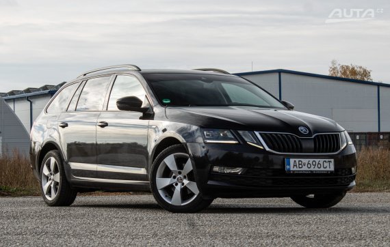 Škoda Octavia Combi 2.0 TDI Clever DSG, 110kW (2018) / AJ NA SPLÁTKY / PROTIÚČET / 2018 černá
