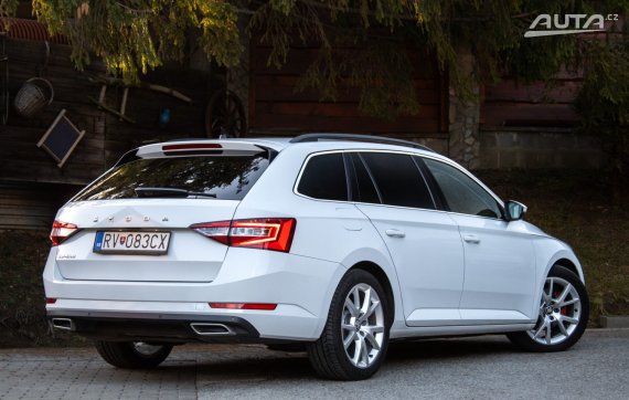 Škoda Superb Combi 2.0 TDI Style DSG / 140kW / A7 / ZÁRUKA / AJ NA SPLÁTKY / PROTIÚČET 2020 bílá