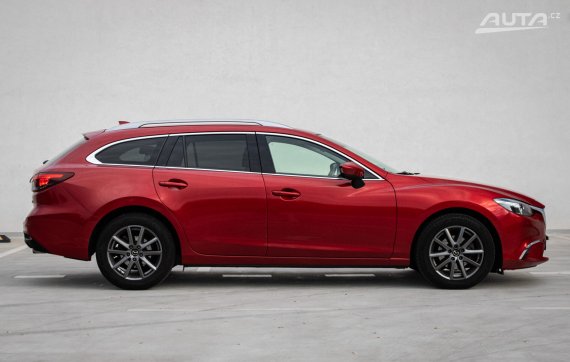 Mazda 6 Combi (Wagon) 2.2 Skyactiv-D Revolution TOP A/T, 129kW, A6 / AJ NA SPLÁTKY / PROTIÚČET / 2015 červená
