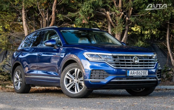Volkswagen Touareg 3.0 V6 TDI Elegance 4Motion Tiptronic, 210kW (2018) / AJ NA SPLÁTKY / PROTIÚ 2018 modrá