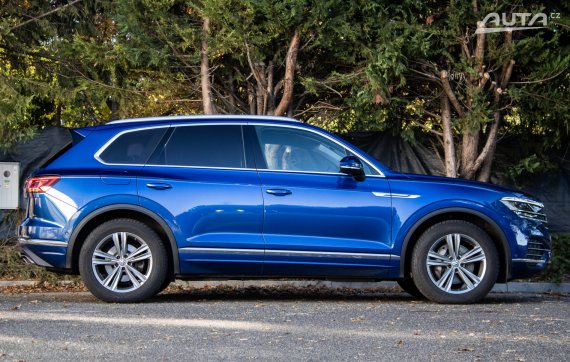 Volkswagen Touareg 3.0 V6 TDI Elegance 4Motion Tiptronic, 210kW (2018) / AJ NA SPLÁTKY / PROTIÚ 2018 modrá
