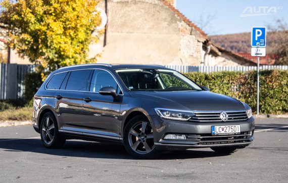 Volkswagen Passat Variant 2.0 TDI Highline 140kW AT/6 2016 / AJ NA SPLÁTKY / PROTIÚČET 2016 šedá