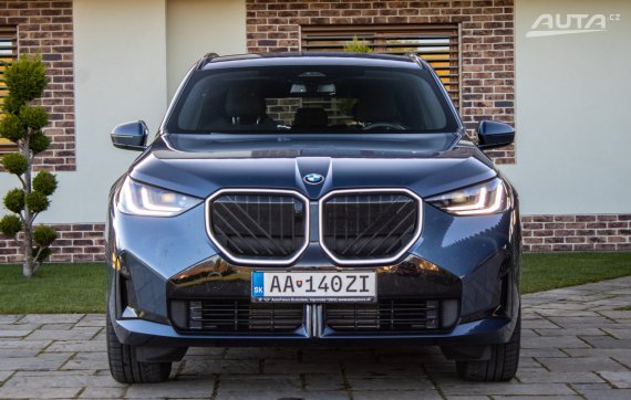 BMW X3 G45 40d xDrive M Sport / 210kW / A8 / ZÁRUKA / AJ NA SPLÁTKY / PROTIÚČET 2025 modrá